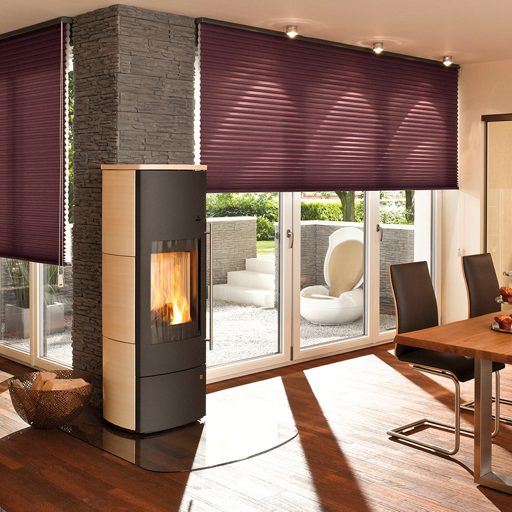 Opp Ned Plissegardiner