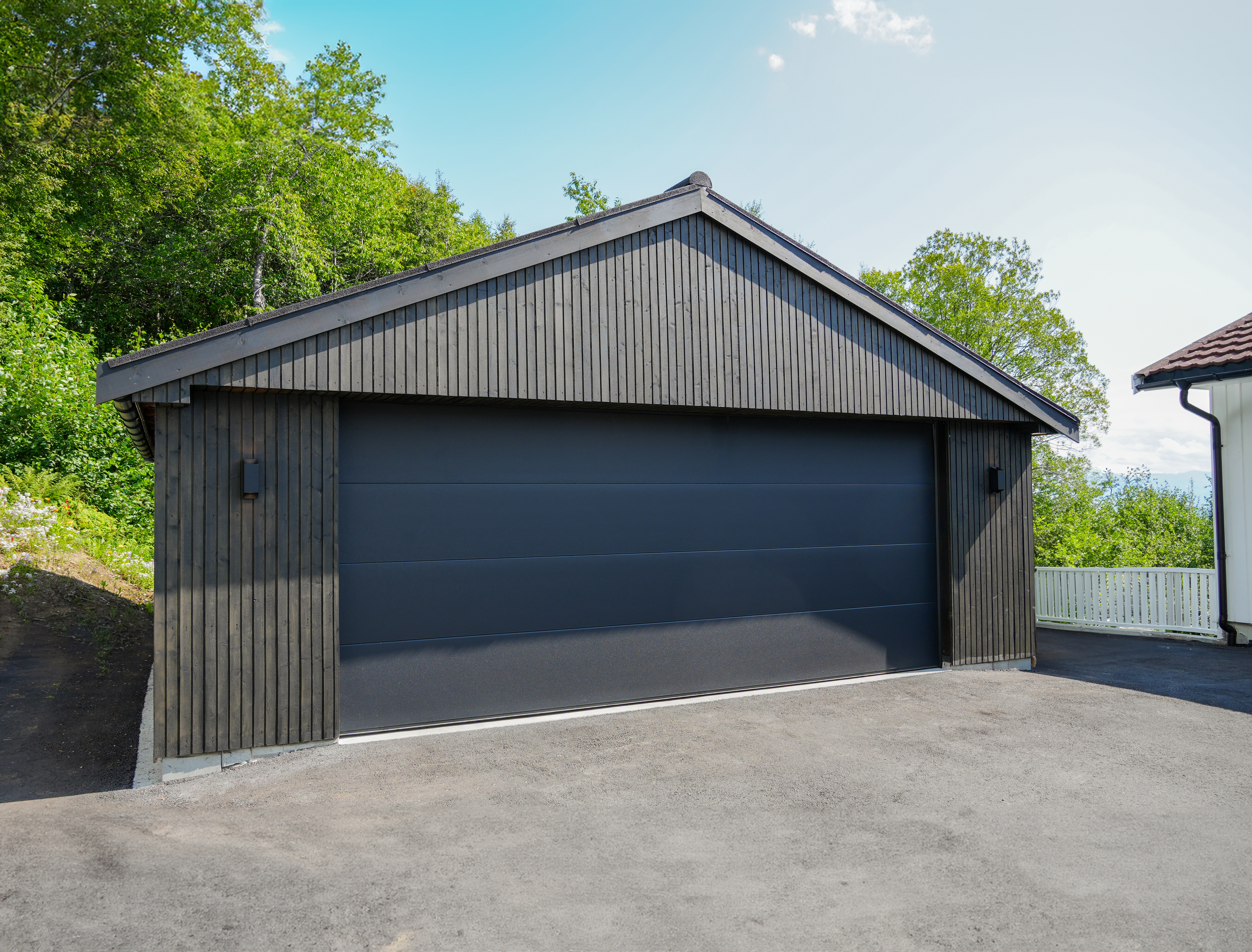 Moderne DSC02701 @ High